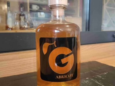 Rhum Abricot 35cl - En direct de Gobert, l'abricot de 4 générations (Drôme)