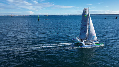 Cap Adrénaline Sortie en mer sur un trimaran de la Route du Rhum à Saint-François